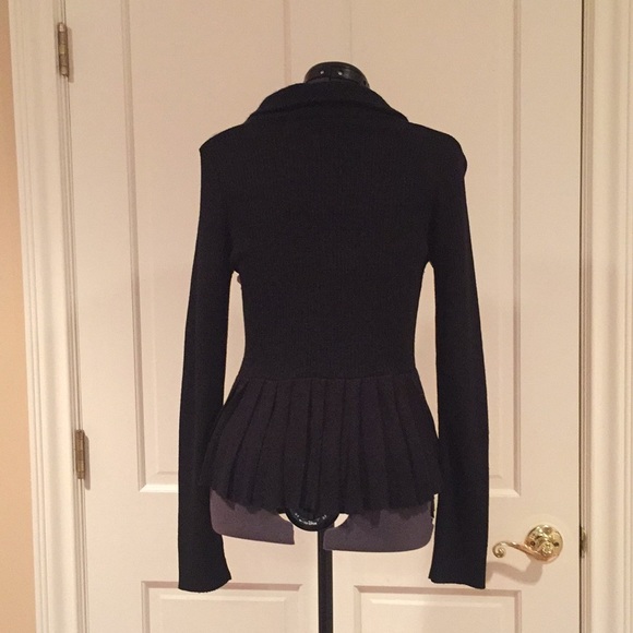 Sweater - Picture 2 of 5